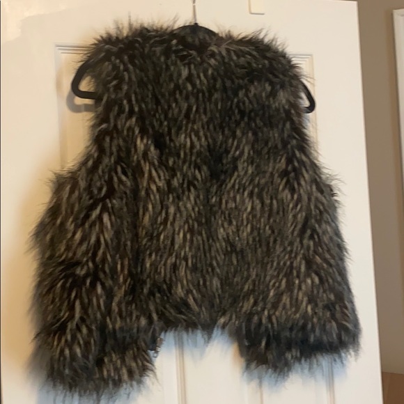 Hinge faux fur vest w leather lined zipper Size 1 - Picture 5 of 5